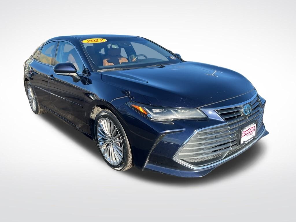 Used 2022 Toyota Avalon Hybrid Limited Sedan
