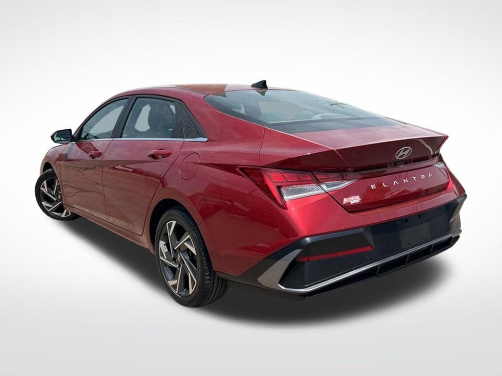 2024 Hyundai Elantra SEL - Photo 32