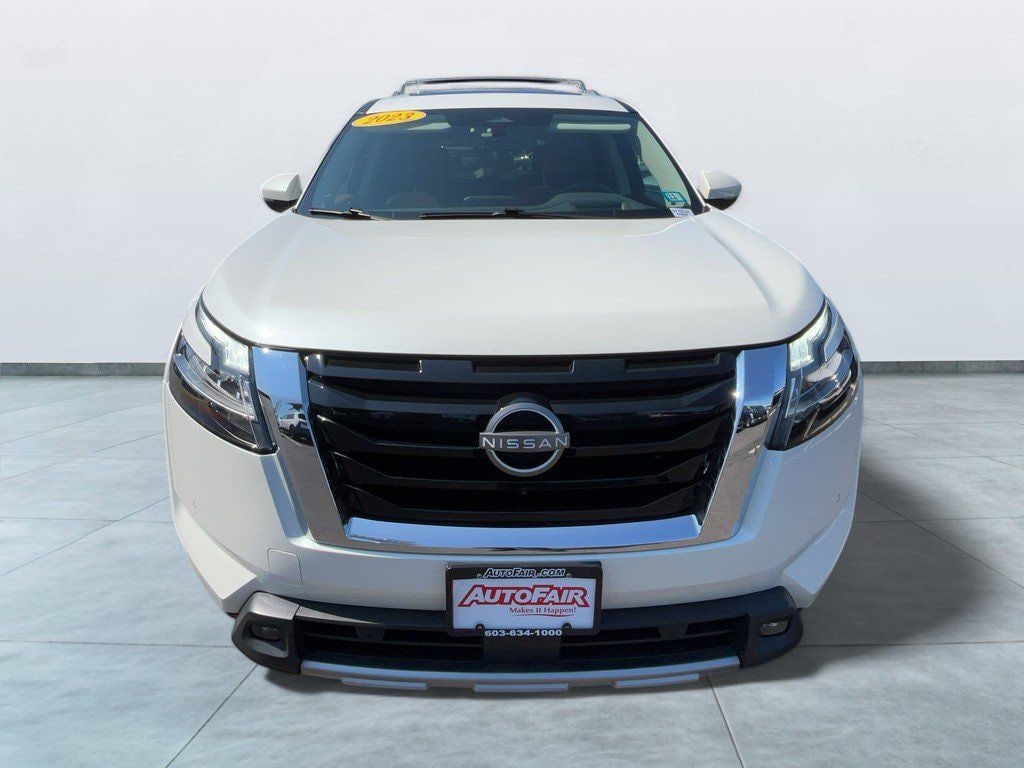 Used 2023 Nissan Pathfinder Platinum SUV