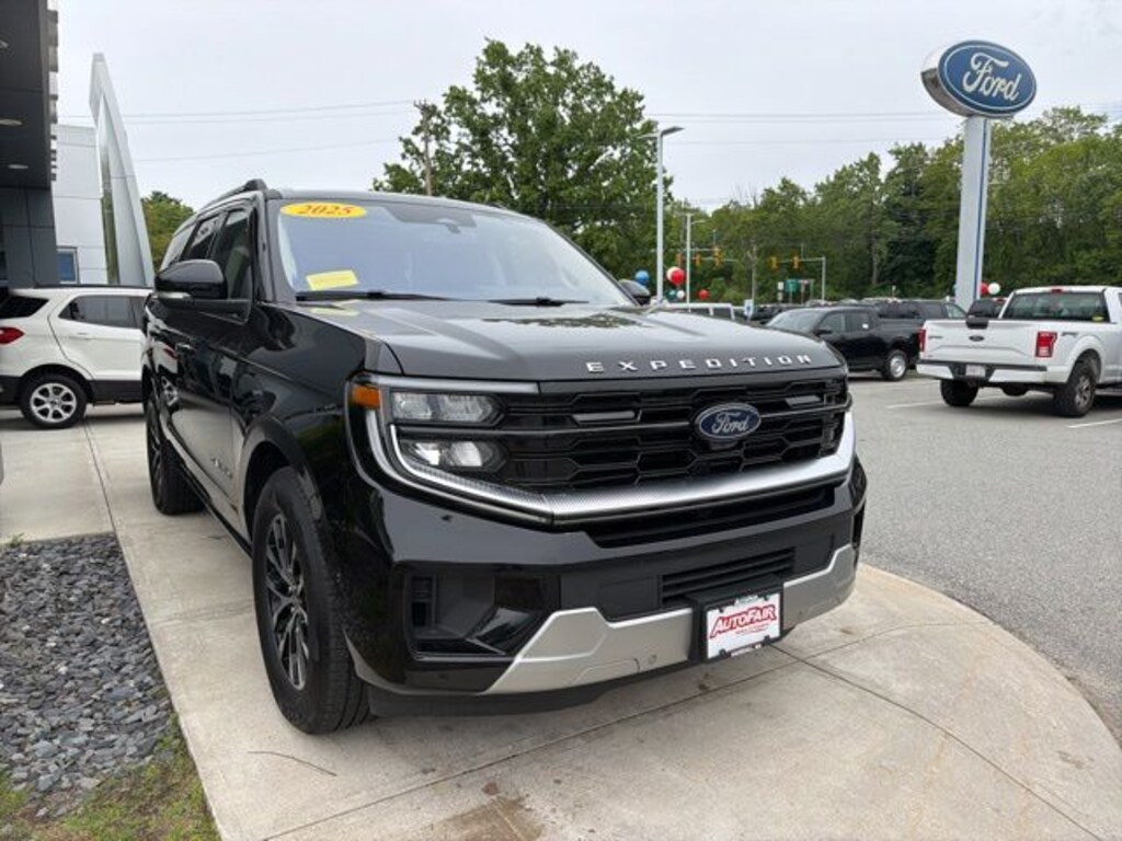 Used 2025 Ford Expedition Platinum SUV