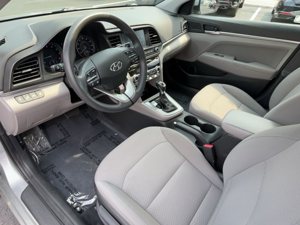 2020 Hyundai Elantra SEL - Photo 16