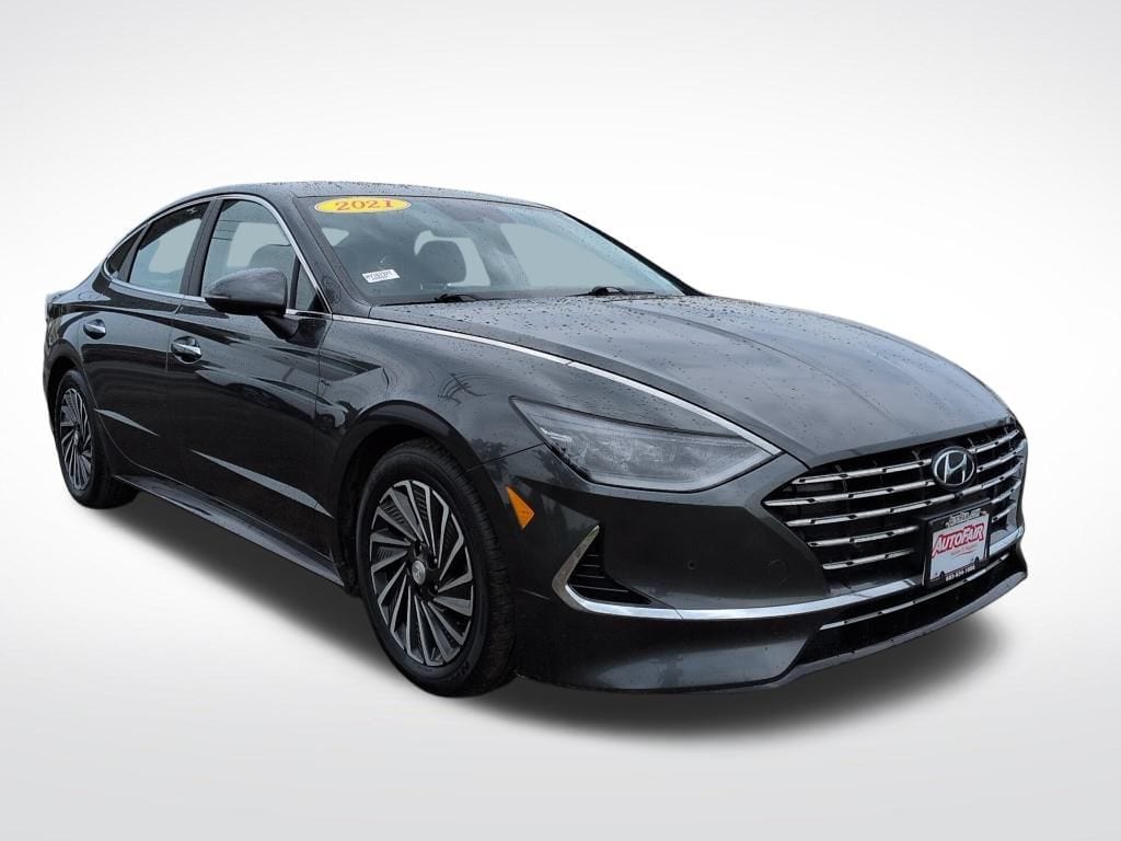 Used 2021 Hyundai Sonata Hybrid Limited with VIN KMHL54JJXMA027568 for sale in Manchester, NH