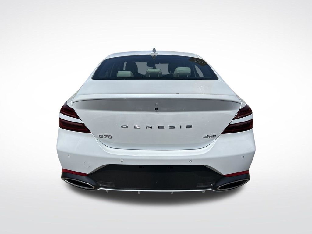 2025 GENESIS G70 Standard - Photo 32