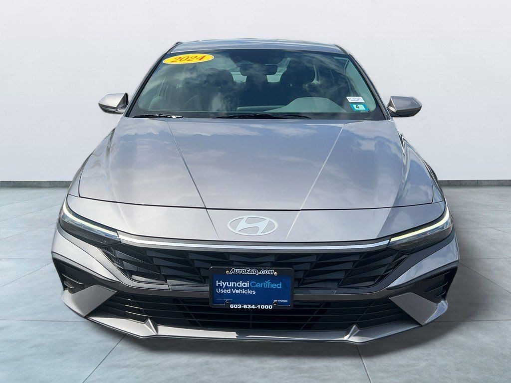 Used 2024 Hyundai Elantra SEL Sedan