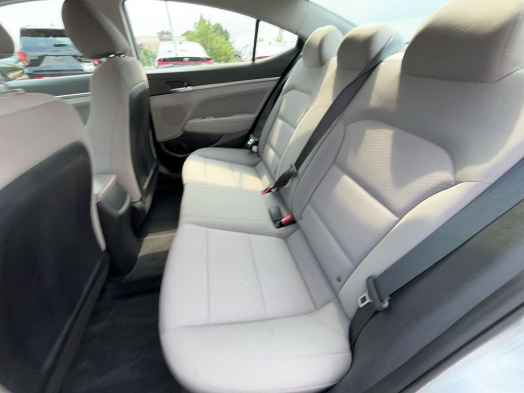 2020 Hyundai Elantra SEL - Photo 18