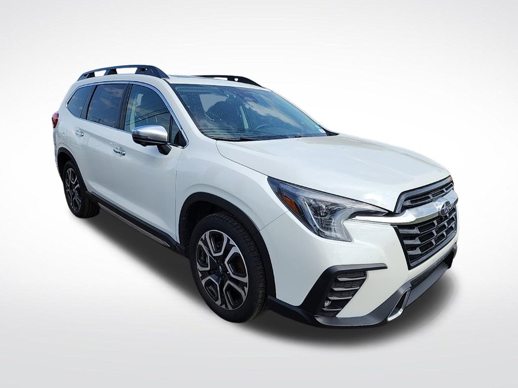 2023 Subaru Ascent Touring's photo