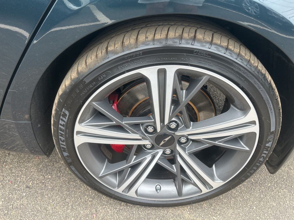 2025 GENESIS G70 Standard - Photo 28