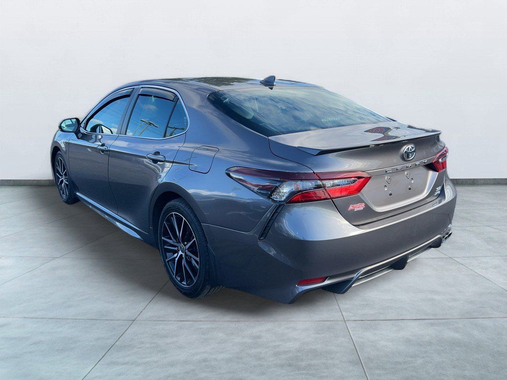 Used 2021 Toyota Camry SE Sedan