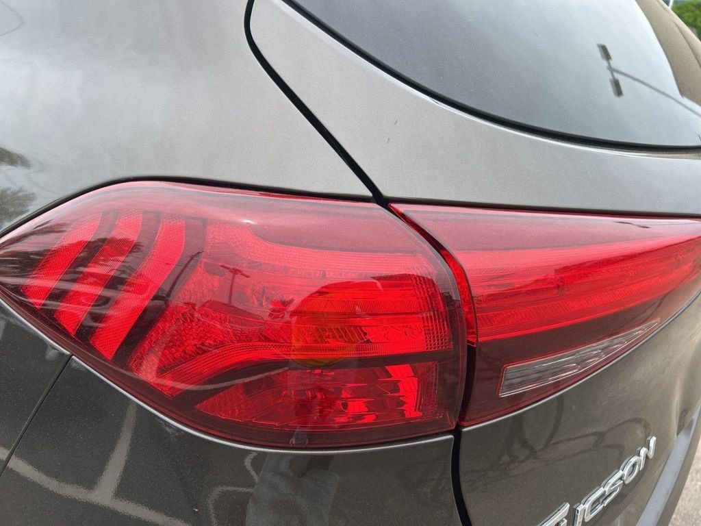 2019 Hyundai Tucson SE - Photo 28