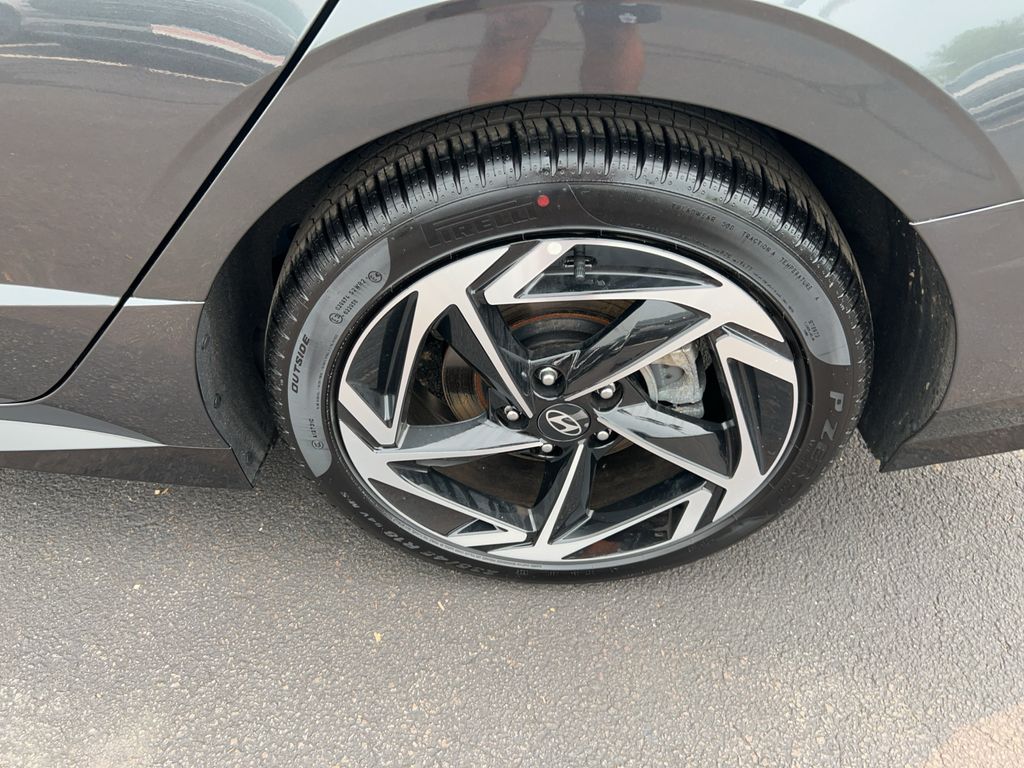 2025 Hyundai Sonata SEL - Photo 12