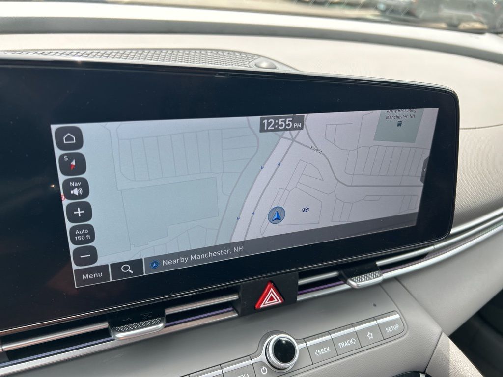 2024 Hyundai Elantra SEL - Photo 22