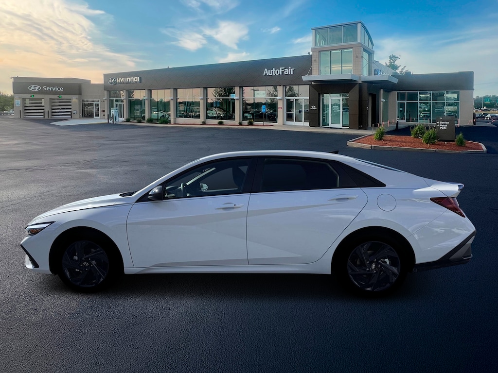 New 2026 Hyundai Elantra Hybrid SEL Sport Sedan