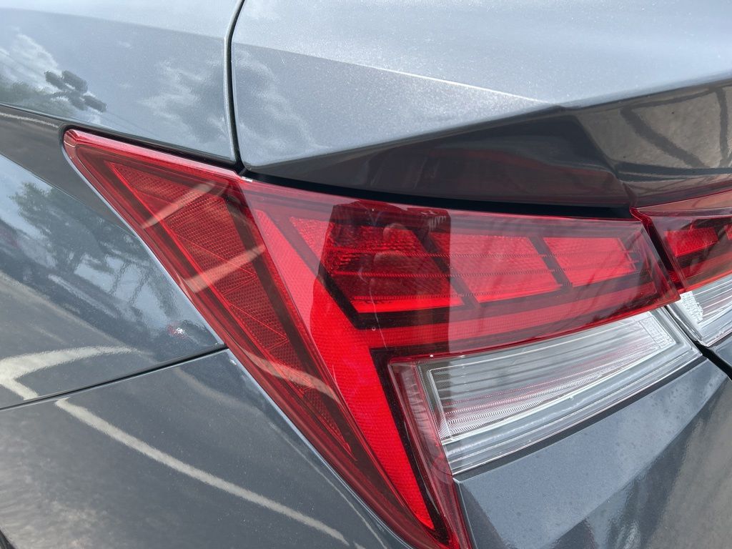 2024 Hyundai Elantra SEL - Photo 31