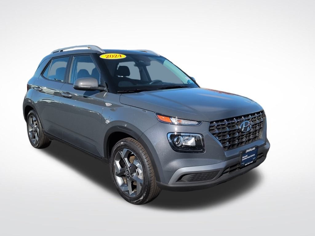 Used 2024 Hyundai Venue SEL with VIN KMHRC8A32RU308861 for sale in Haverhill, MA