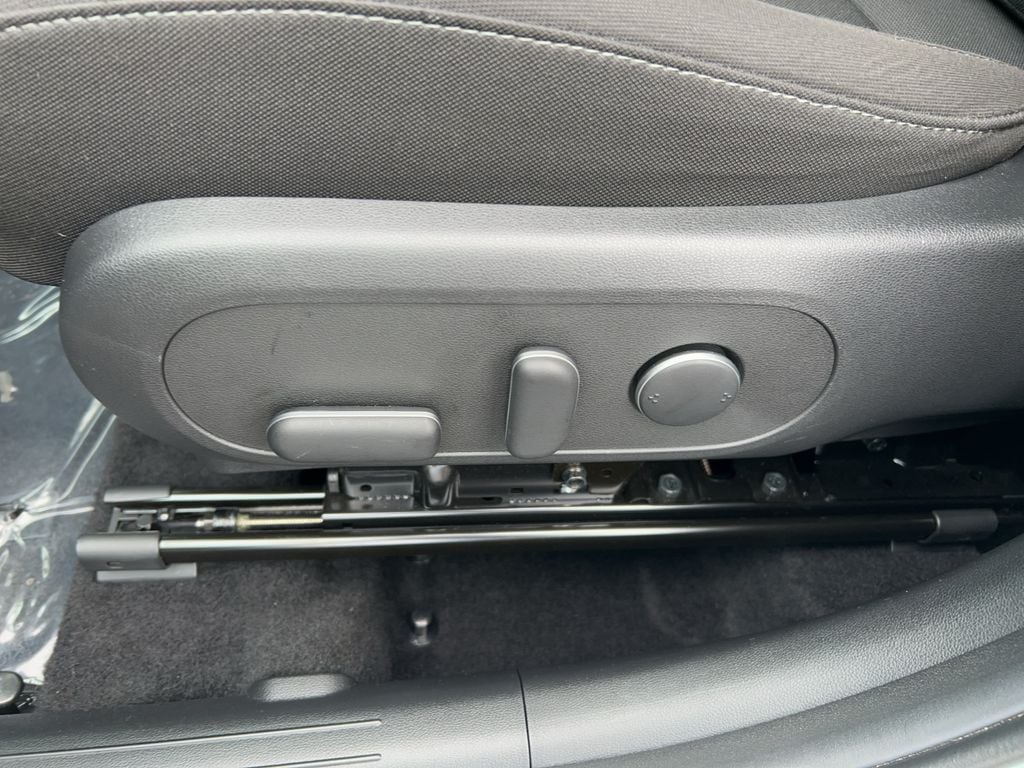 2024 Hyundai Kona SEL - Photo 15