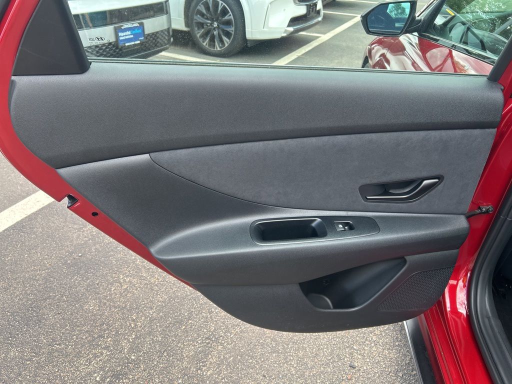 2025 Hyundai Elantra N - Photo 23