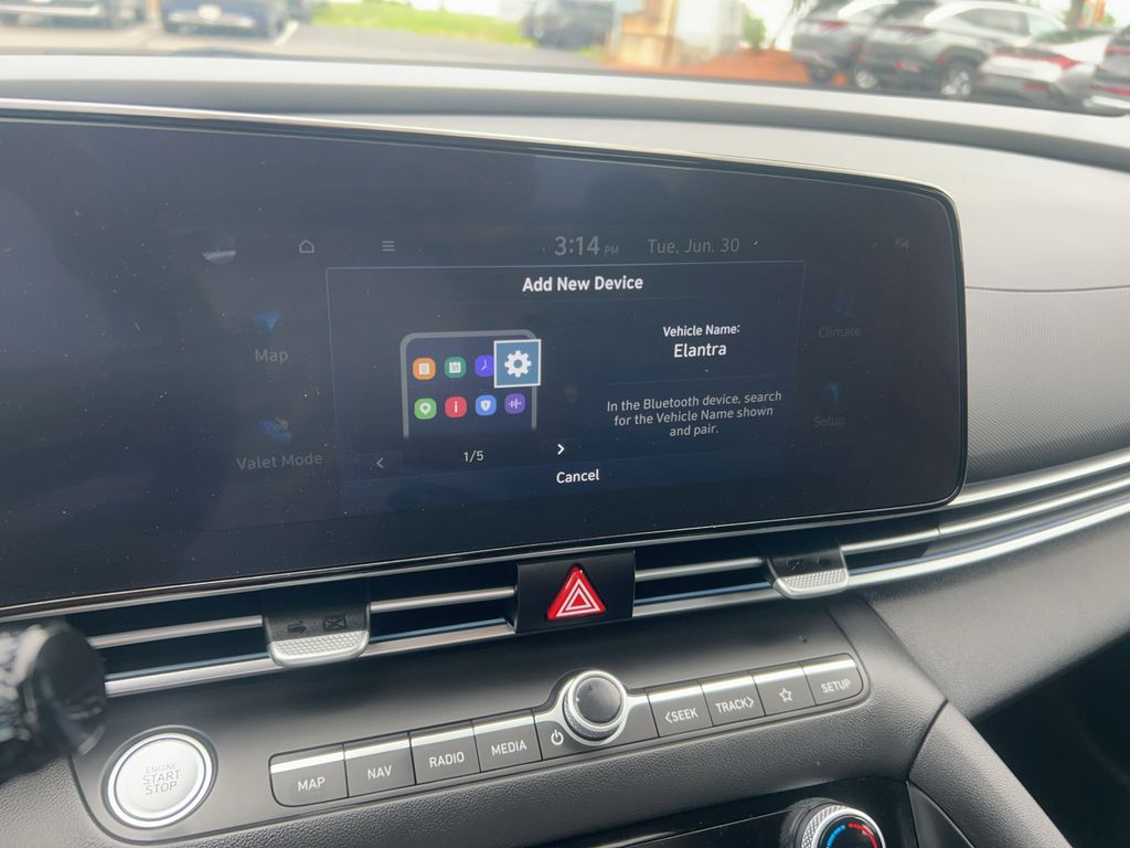 2024 Hyundai Elantra SEL - Photo 22