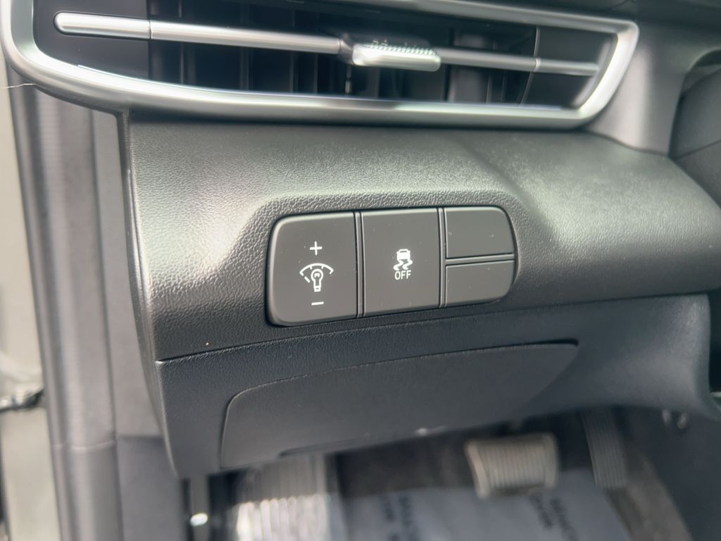 2024 Hyundai Elantra SEL - Photo 29
