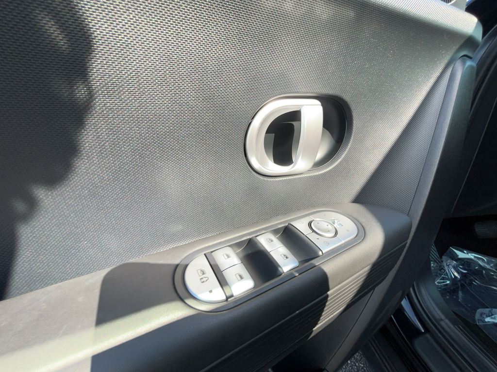 2024 Hyundai IONIQ 5 SEL - Photo 19