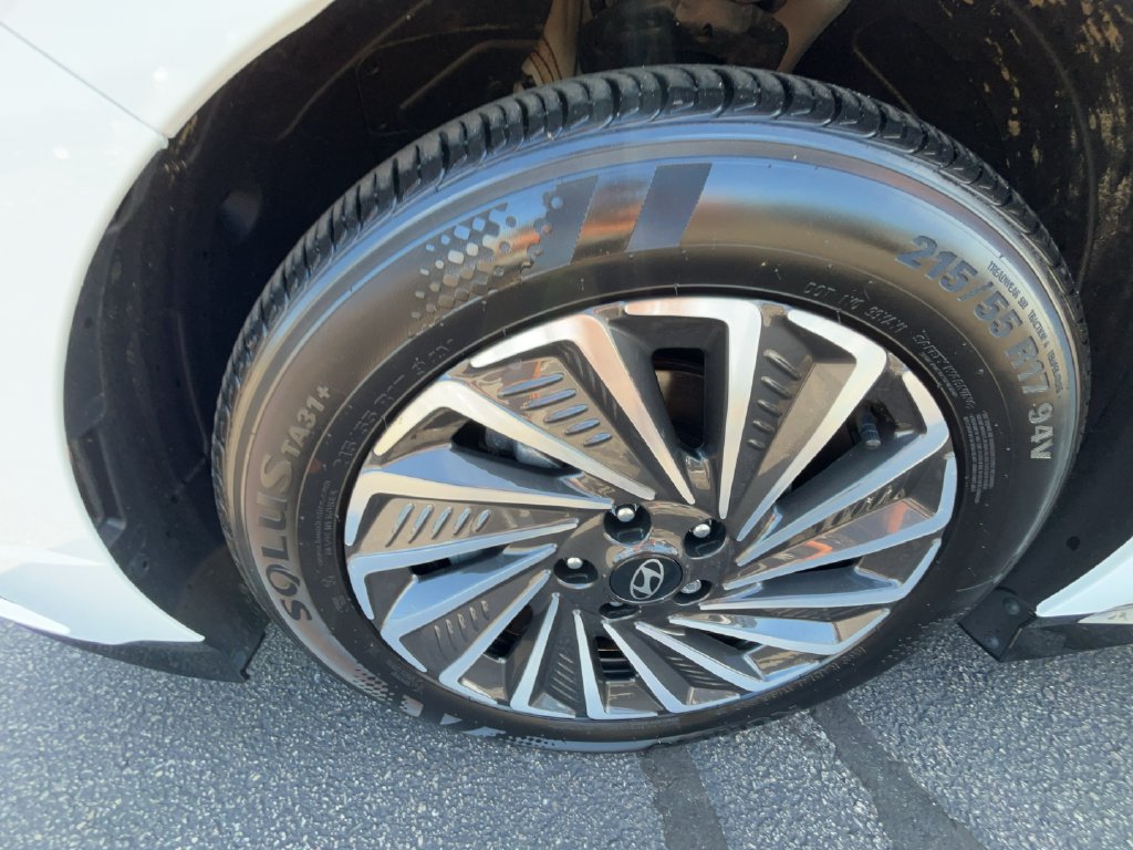 2024 Hyundai Sonata Hybrid SEL - Photo 11