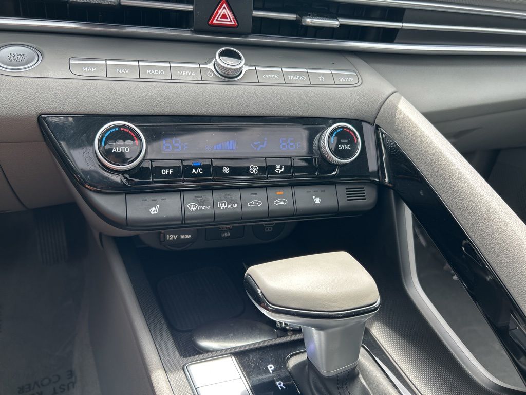 2024 Hyundai Elantra SEL - Photo 27