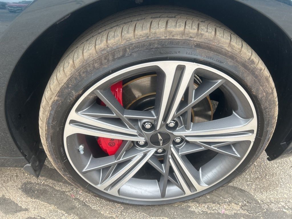 2025 GENESIS G70 Standard - Photo 31