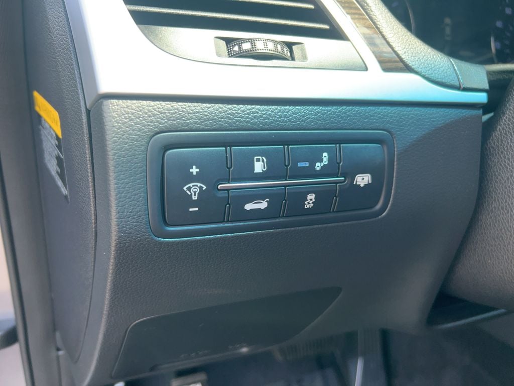 2015 Hyundai Genesis Base - Photo 31