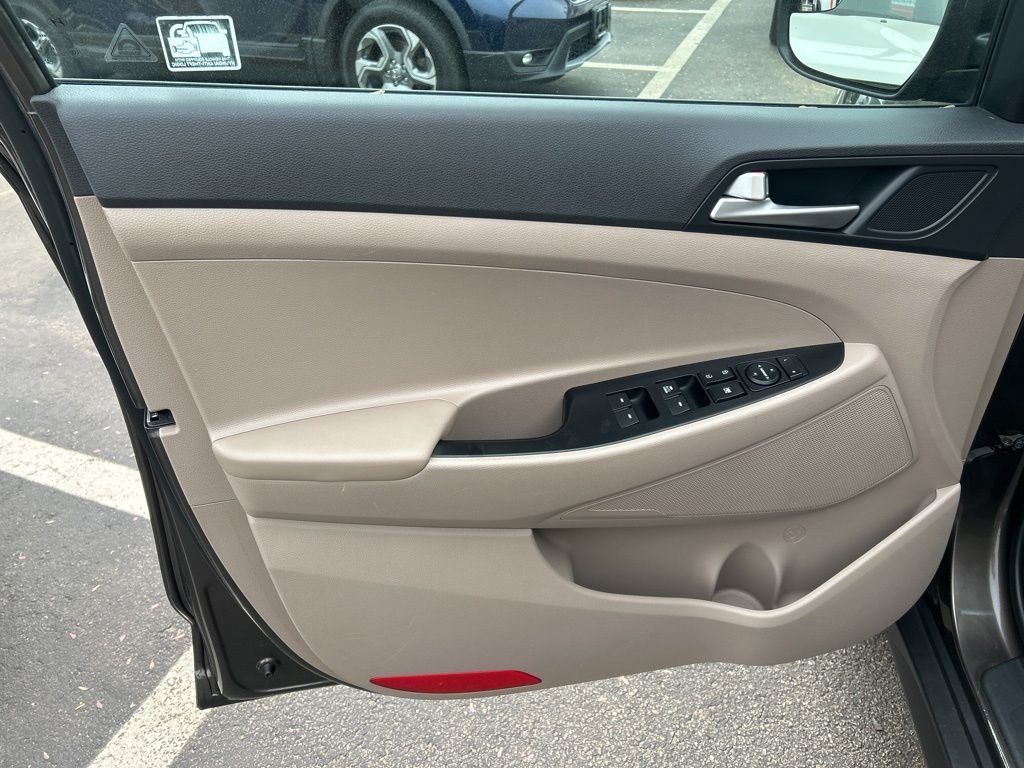 2019 Hyundai Tucson SE - Photo 10