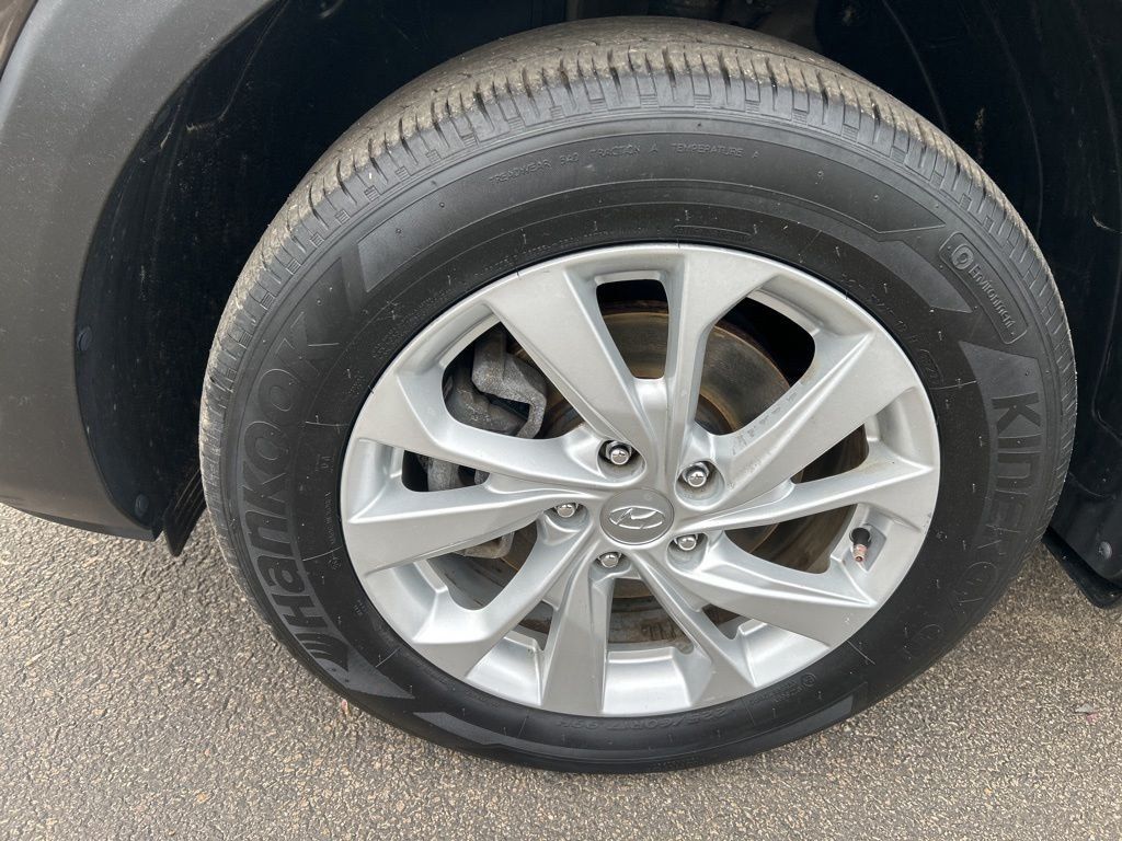 2019 Hyundai Tucson SE - Photo 6