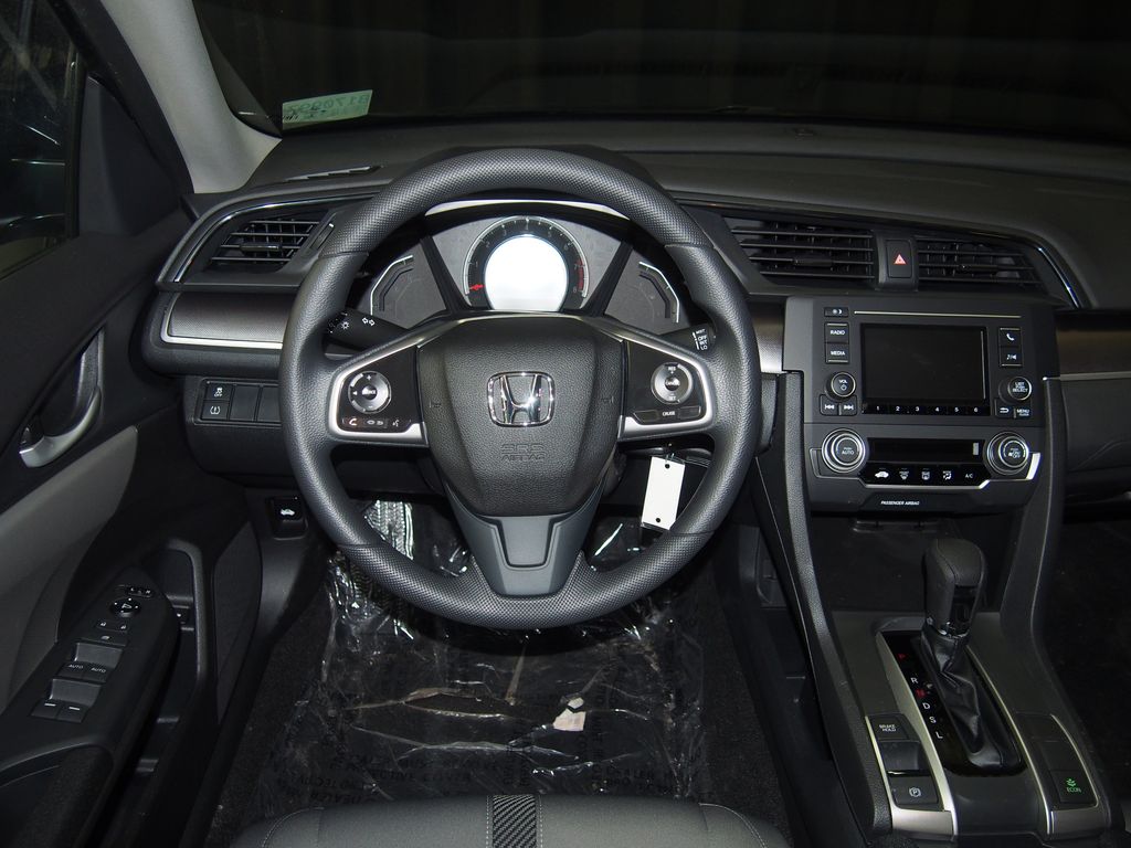 2018 Honda Civic LX - Photo 11