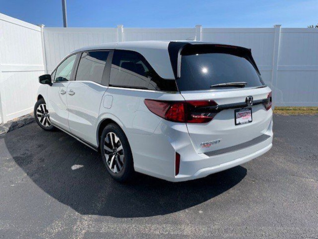 New 2026 Honda Odyssey EX-L Van Passenger