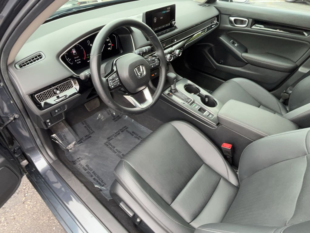 2024 Honda Civic Hatchback EX-L - Photo 9