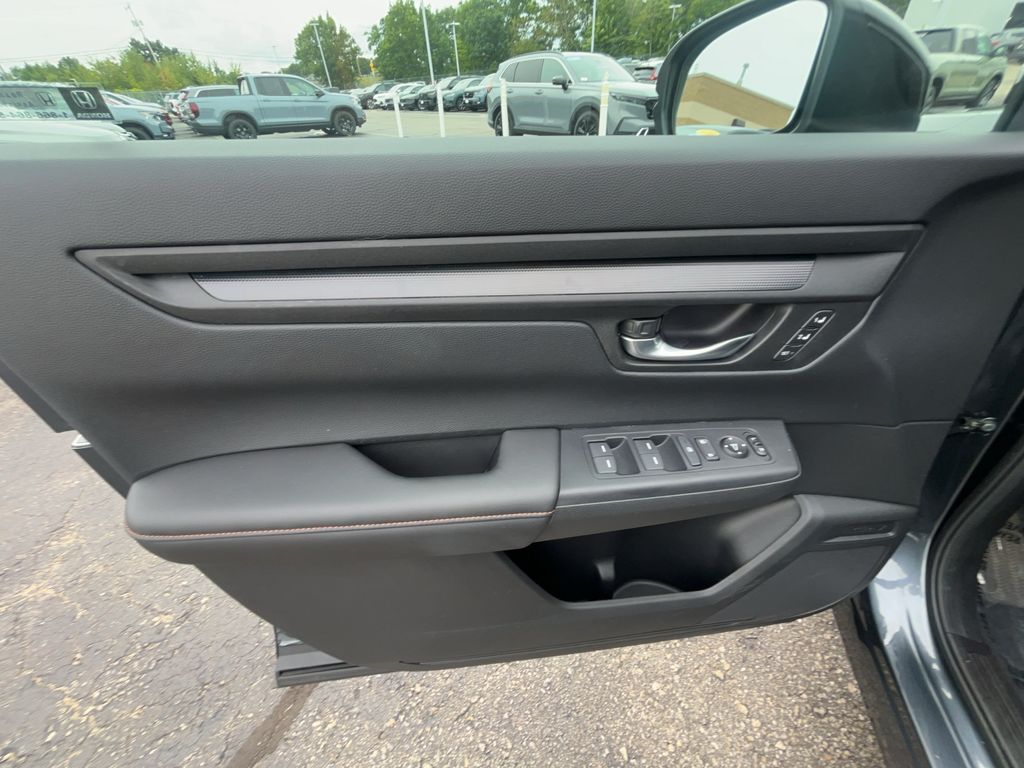 2025 Honda CR-V Sport-L - Photo 6
