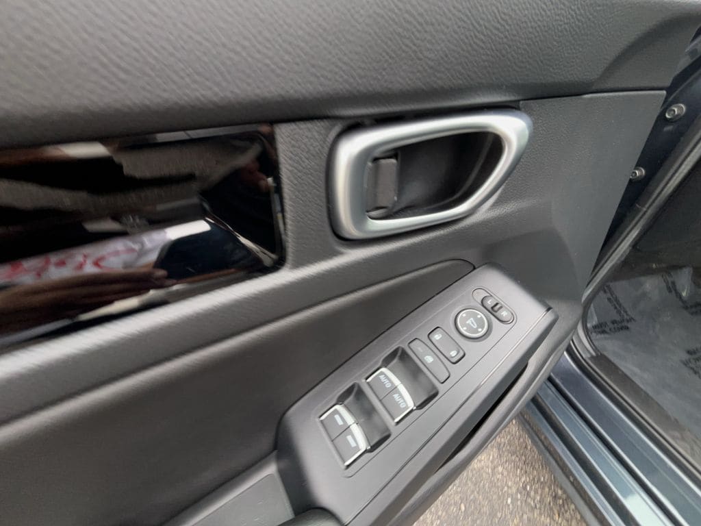 2024 Honda Civic Hatchback EX-L - Photo 7