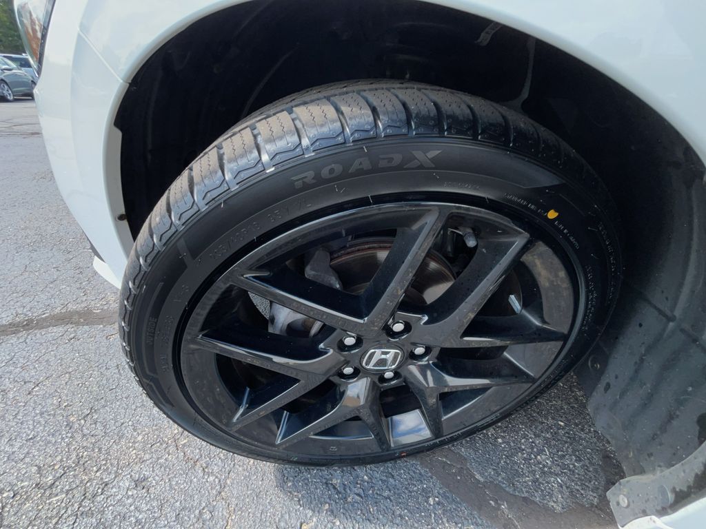 2024 Honda Civic Hatchback Sport - Photo 25