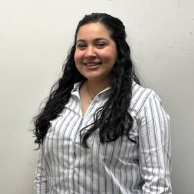 Staff member Yaritza Guardado from ID_5b6c24