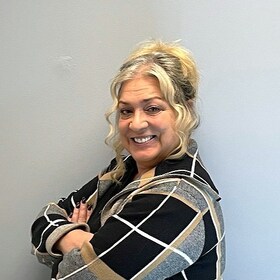 Staff member Theresa French from ID_c863d9