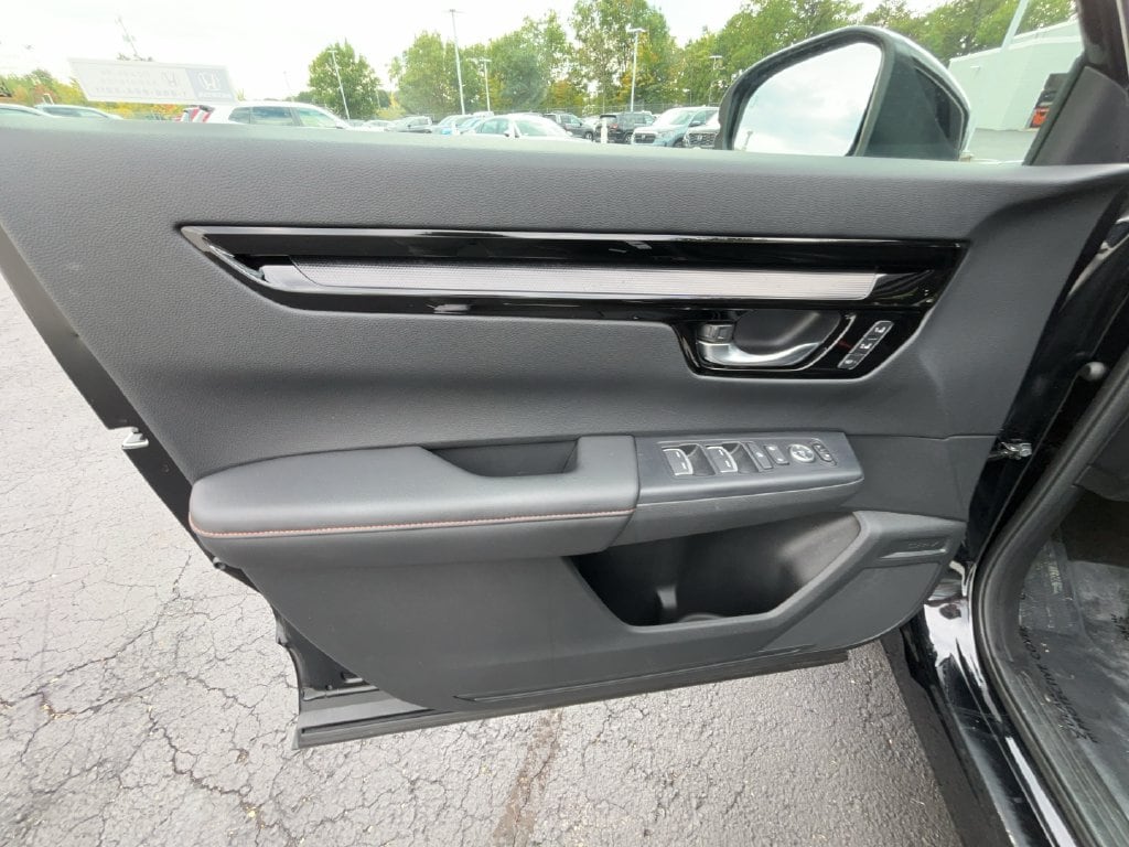 2024 Honda CR-V Sport Touring - Photo 5