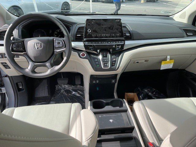 2026 Honda Odyssey EX-L - Photo 13
