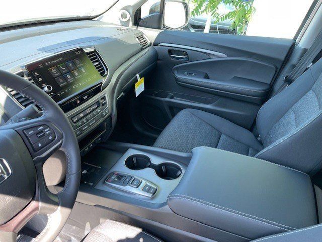 2026 Honda Ridgeline Sport - Photo 8