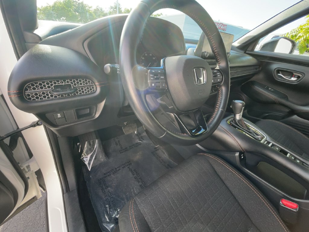 2025 Honda HR-V Sport - Photo 9