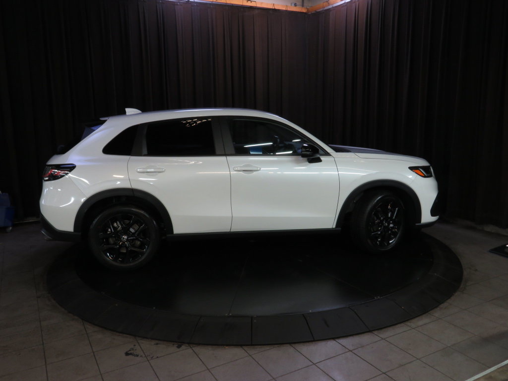 2025 Honda HR-V Sport - Photo 34