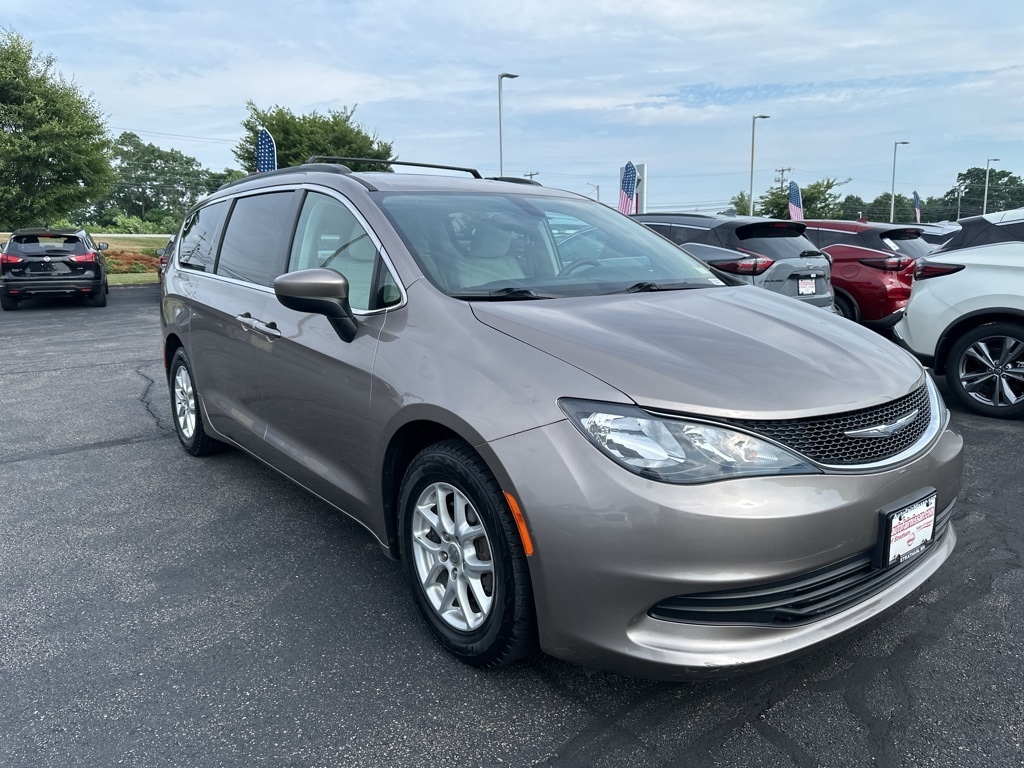 Used 2017 Chrysler Pacifica LX with VIN 2C4RC1CG0HR657444 for sale in Stratham, NH