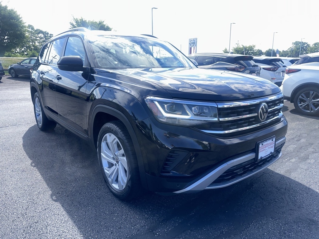 Used 2021 Volkswagen Atlas SE w/Tech with VIN 1V2HR2CA7MC563509 for sale in Stratham, NH