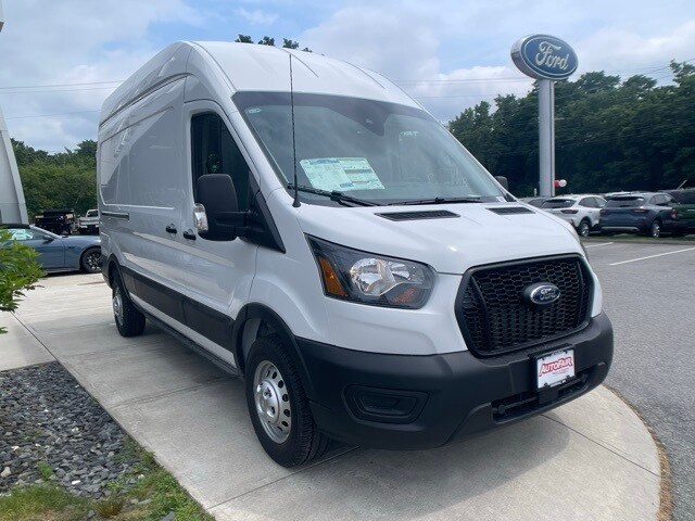 2025 Ford Transit photo 2