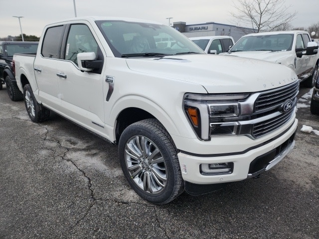 2025 Ford F-150 Platinum's photo