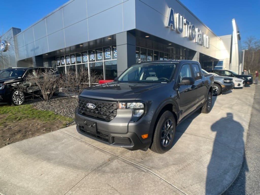 New 2025 Ford Maverick XLT Truck