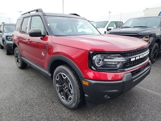 2025 Ford Bronco Sport Outer Banks's photo
