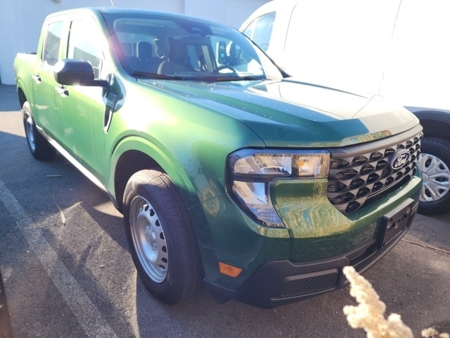 2025 Ford Maverick XL's photo