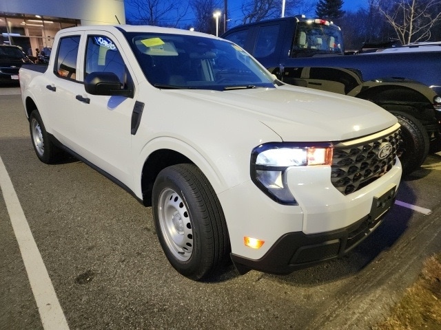 2025 Ford Maverick XL's photo